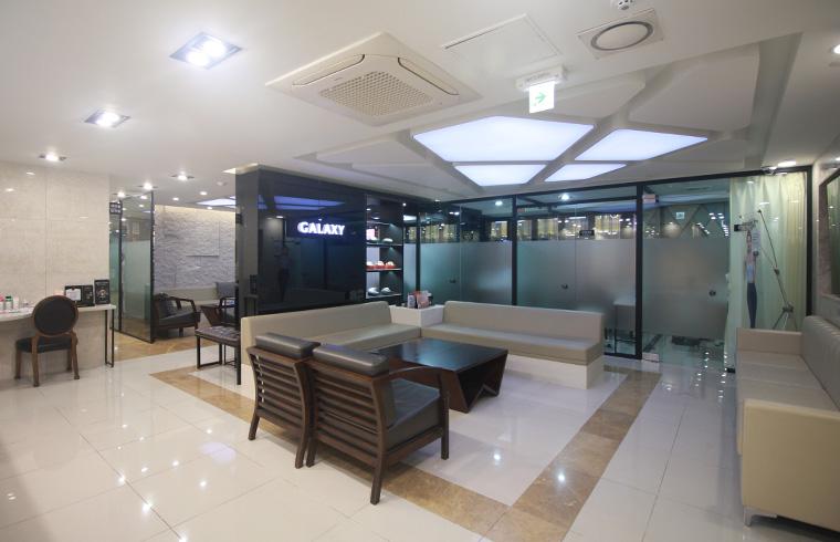 Galaxy Plastic Surgery · interior