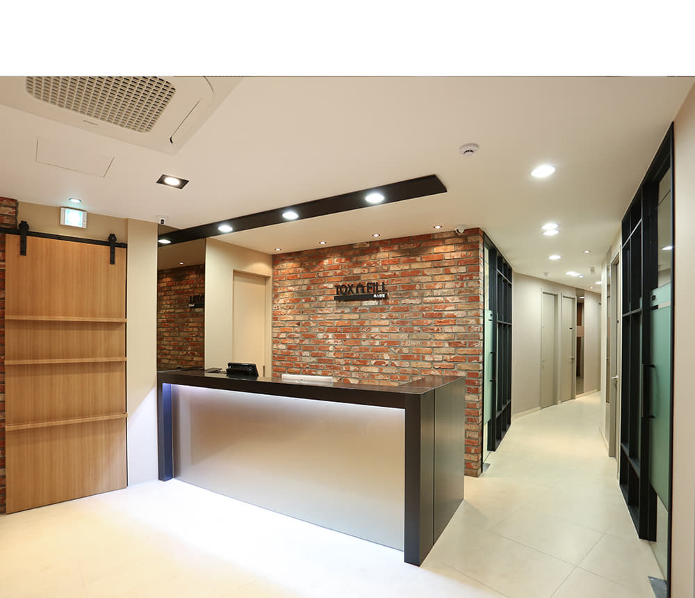 톡스앤필의원(수원인계점) · interior