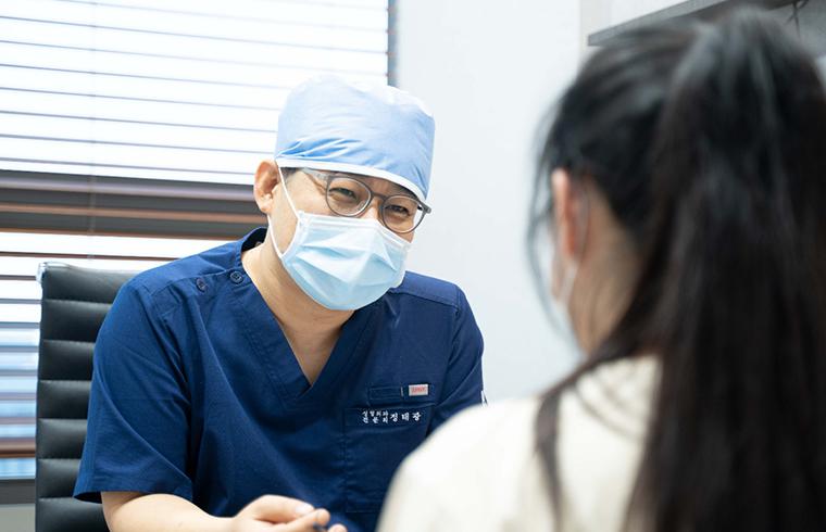 MANO 整形外科 · doctor