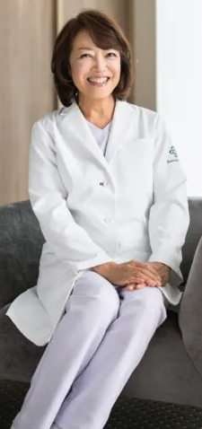 塚田 真奈美
