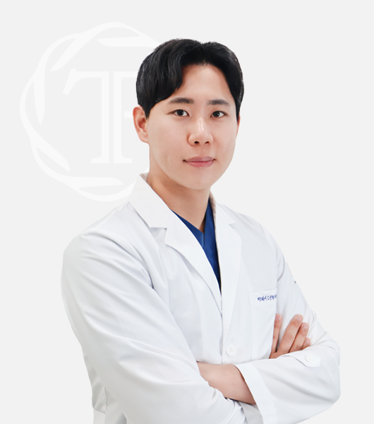 李赫